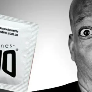 CONDONES TINO - ULTRA FINO ESTRIADO FRAGANCIA FRESA x 3 UND